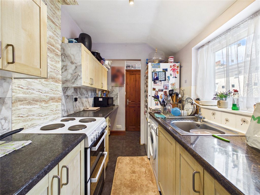 Property photo 2 of 8 Picture No. 04