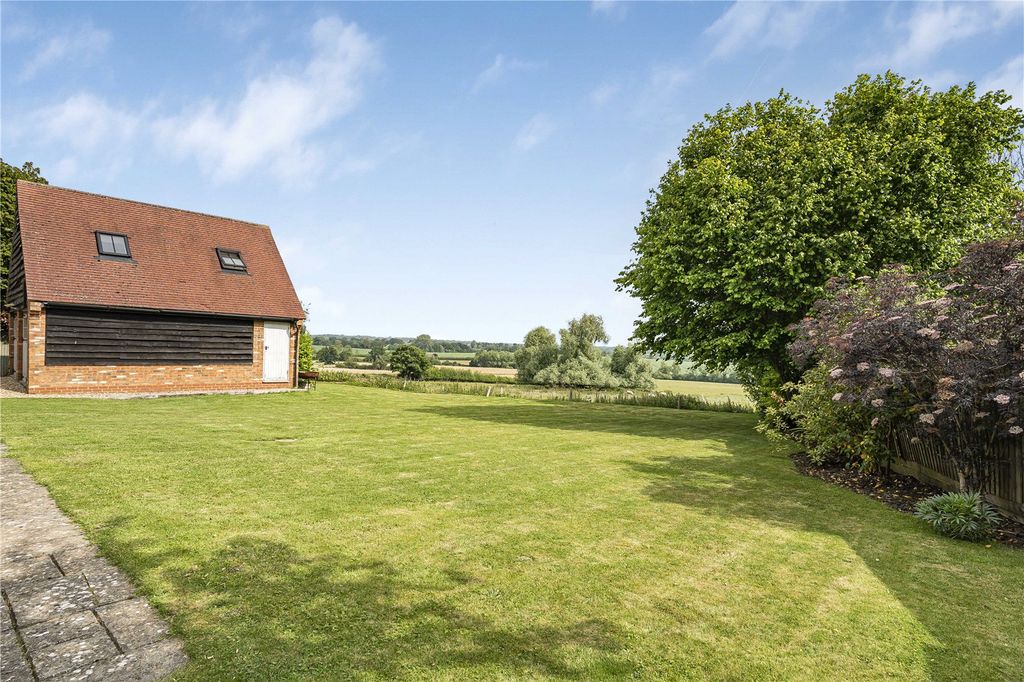 Property photo 2 of 18 Little Northover