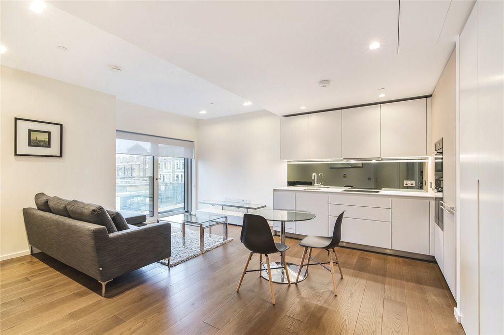 Property photo 1 of 15 Reception Room