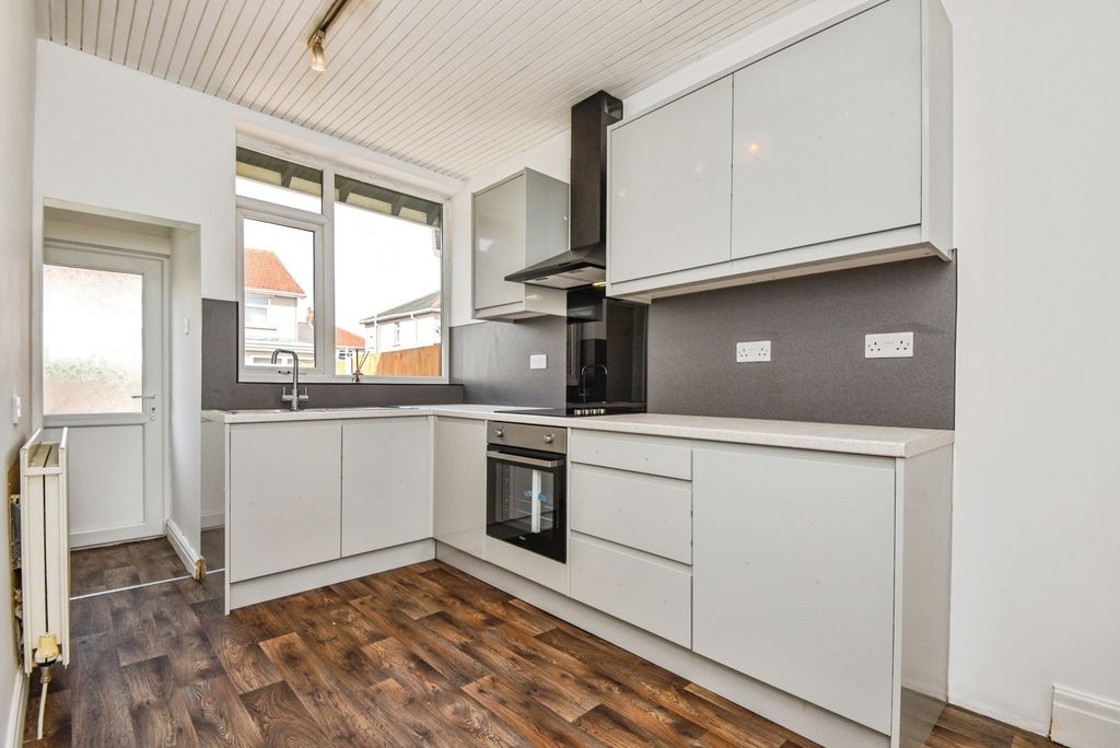 Property photo 2 of 20 Pbox-Img.Jpg