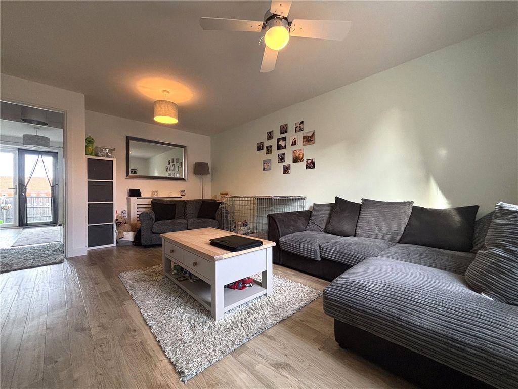 Property photo 2 of 8 Living Room