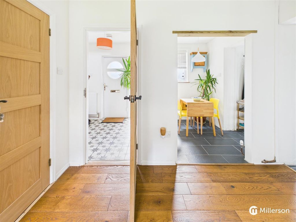 Property photo 2 of 26 Cam05092G0-Pr0140-Still034.Jpg