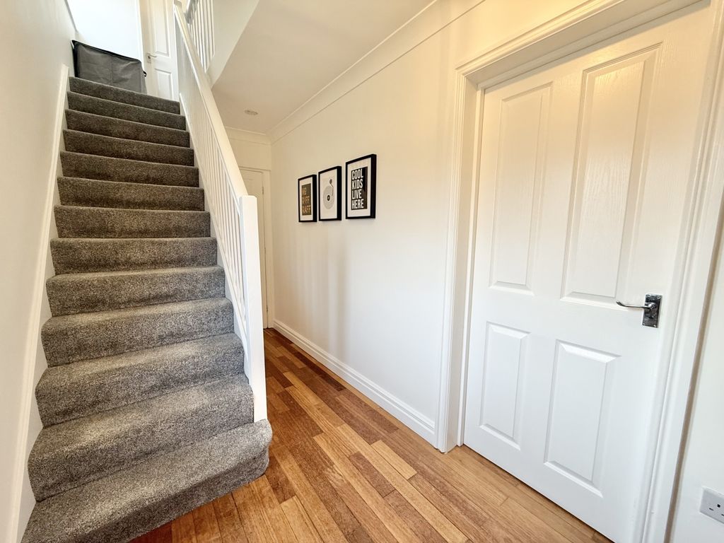 Property photo 3 of 18 Img_3530