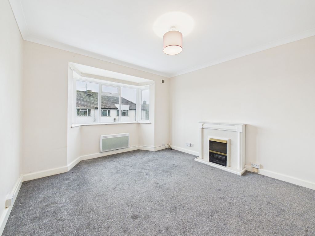 Property photo 2 of 8 Cam03519G0-Pr0463-Still003