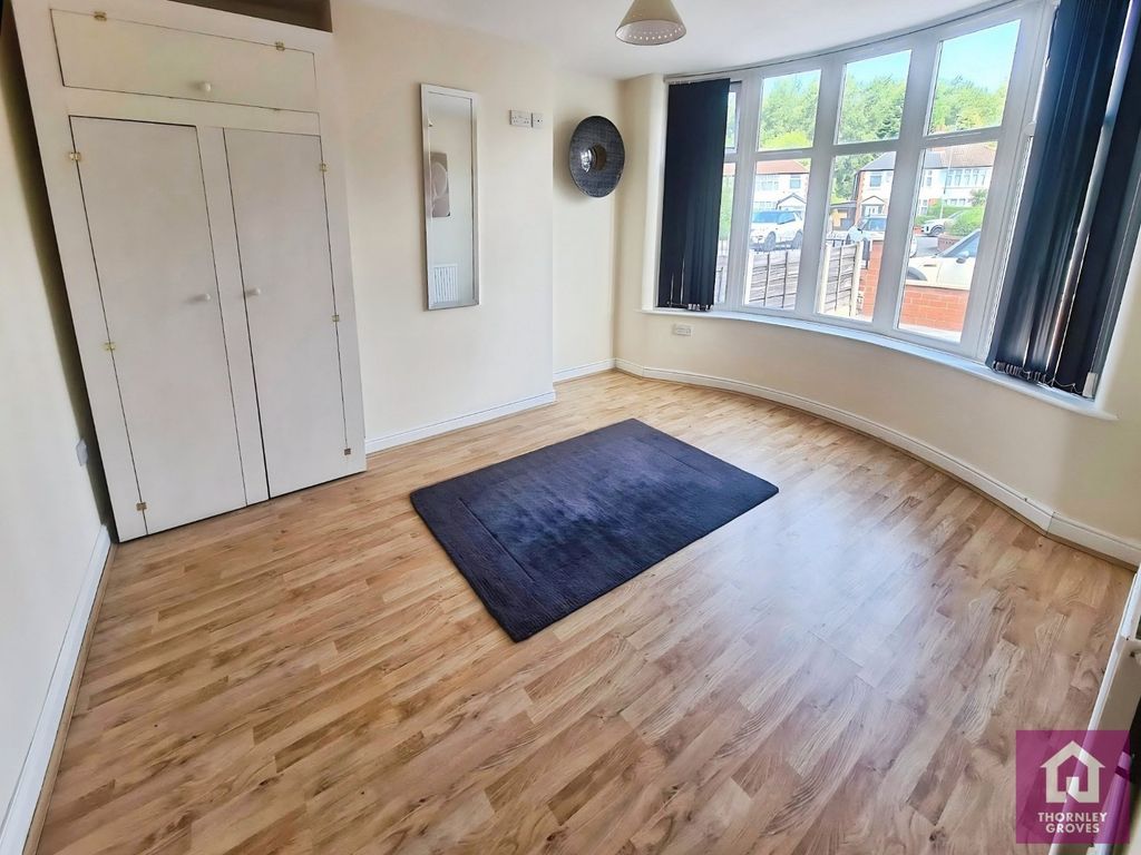 Property photo 2 of 19 Picture No. 32