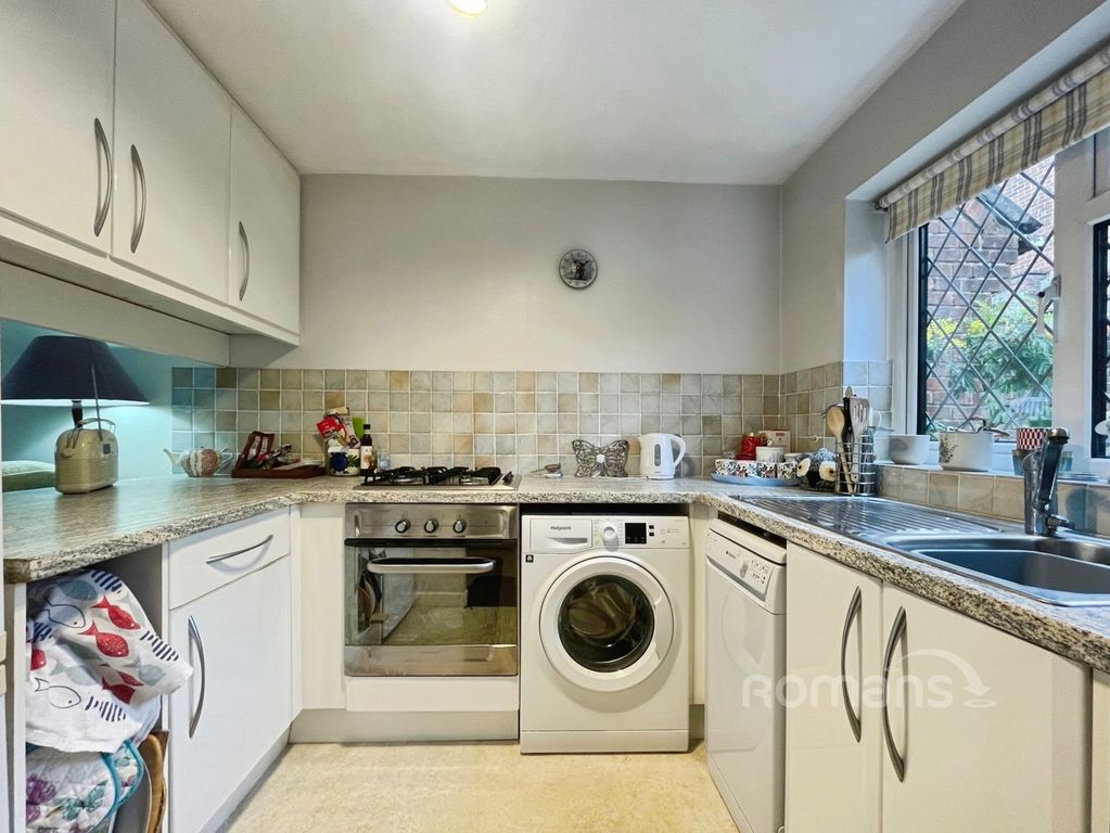 Property photo 3 of 9 Pbox-Img.Jpg