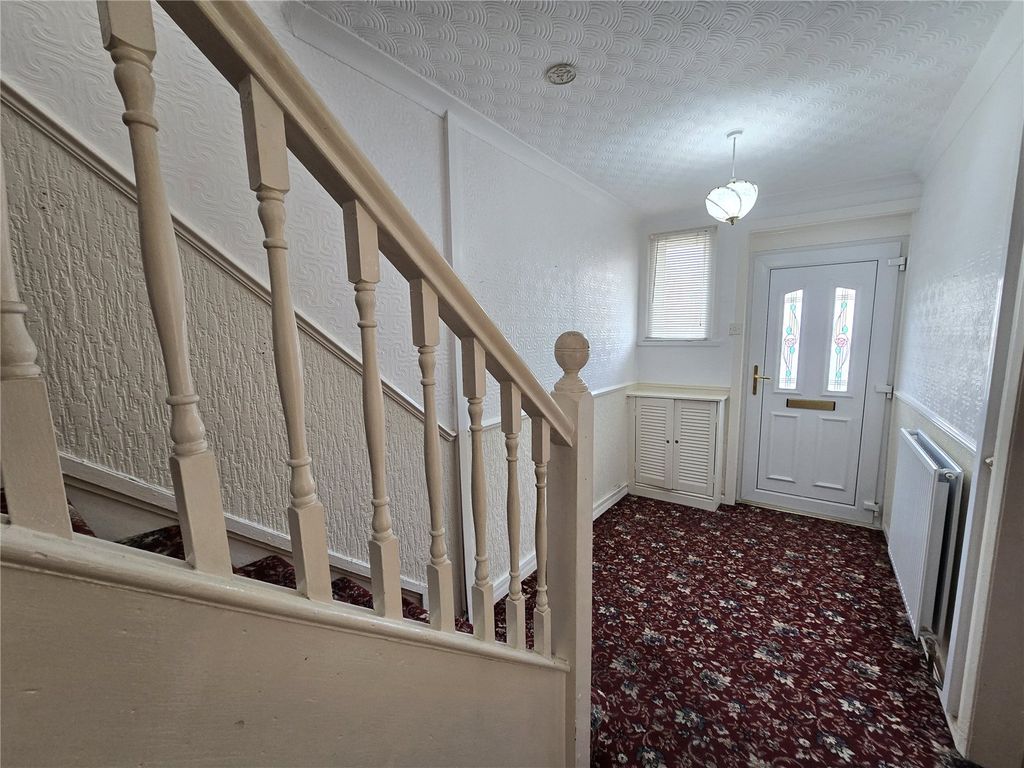 Property photo 2 of 14 Picture No. 08