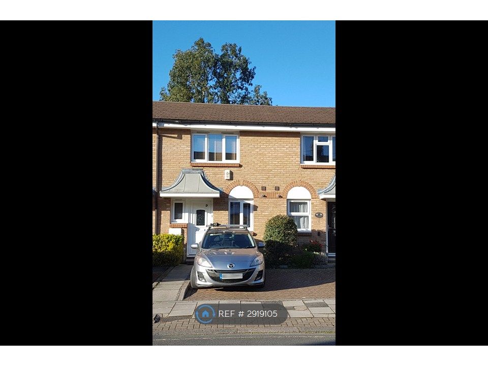 Property photo 1 of 10 House - Front