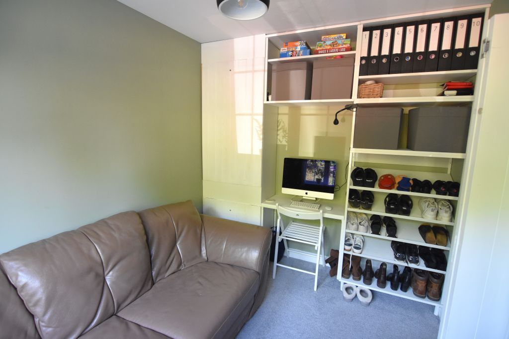 Property photo 3 of 25