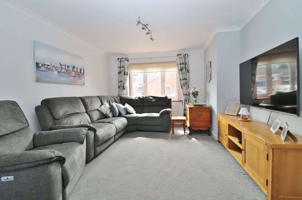 Property photo 3 of 22