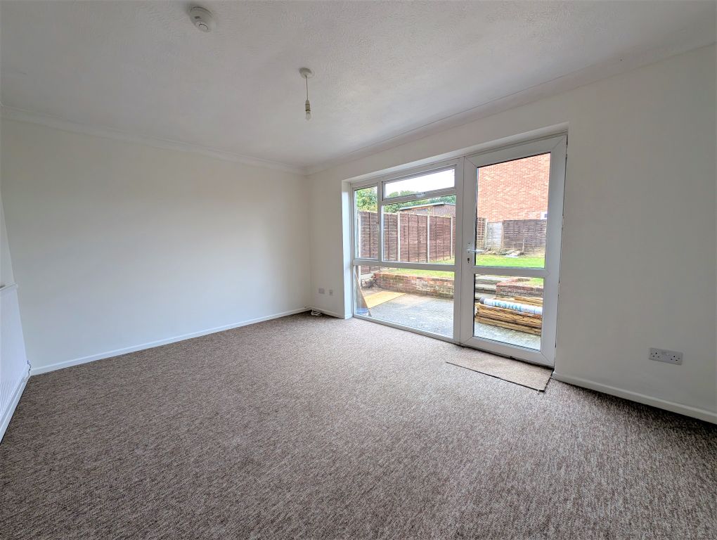 Property photo 2 of 8