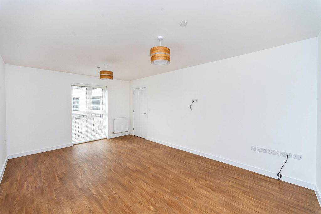 Property photo 2 of 13 Balcony