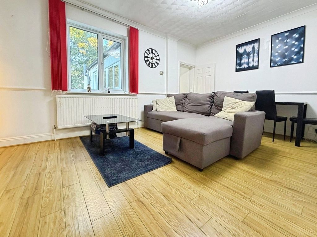 Property photo 2 of 14 Picture No. 38