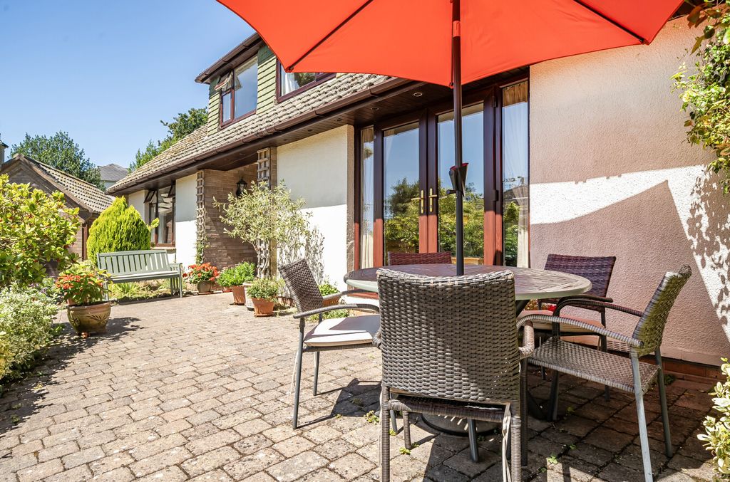 Property photo 3 of 23 1320359-3-687156c...