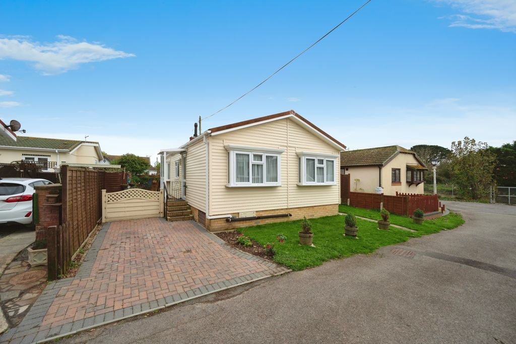 Property photo 1 of 17 Photography