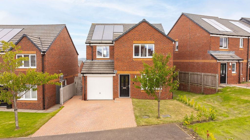 Property photo 1 of 31 Front View