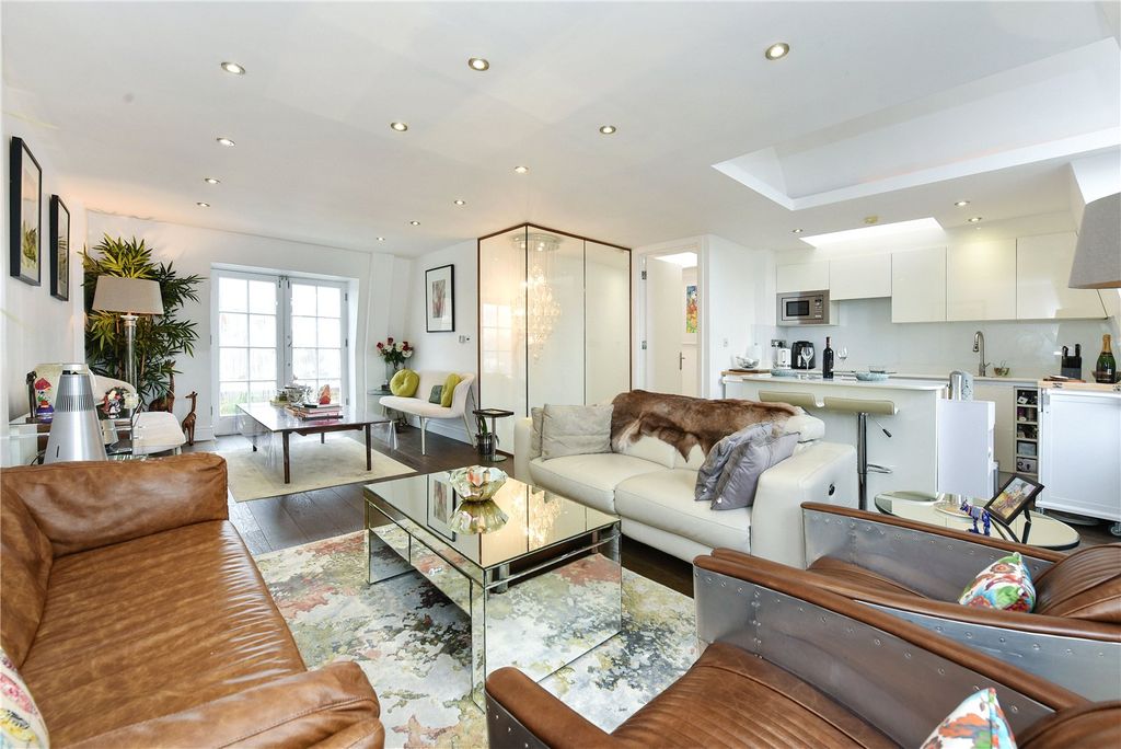 Property photo 2 of 15 Reception Room