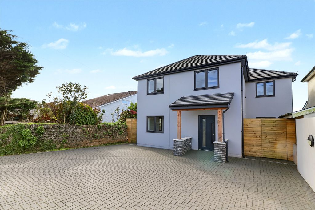 Property photo 3 of 25 Picture No. 06