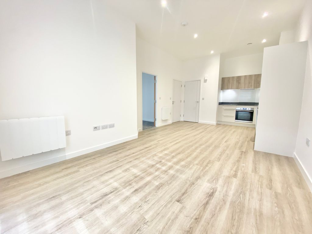 Property photo 2 of 5 Living Room