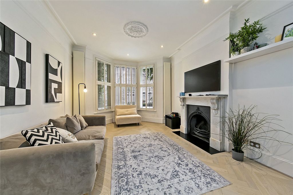 Property photo 2 of 11 Picture No. 02