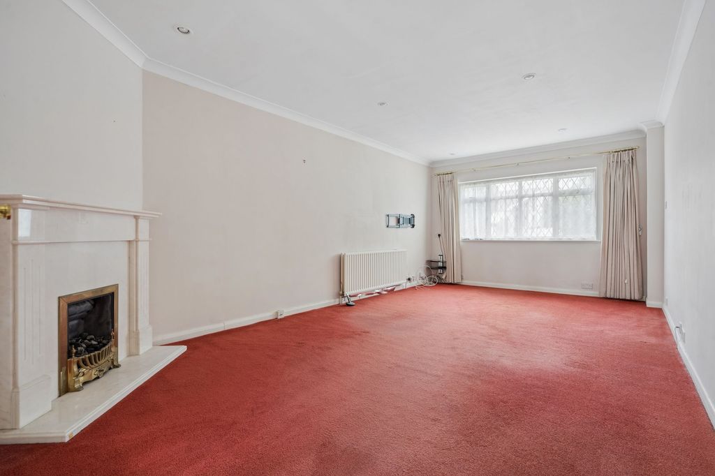 Property photo 3 of 21 Reception Room
