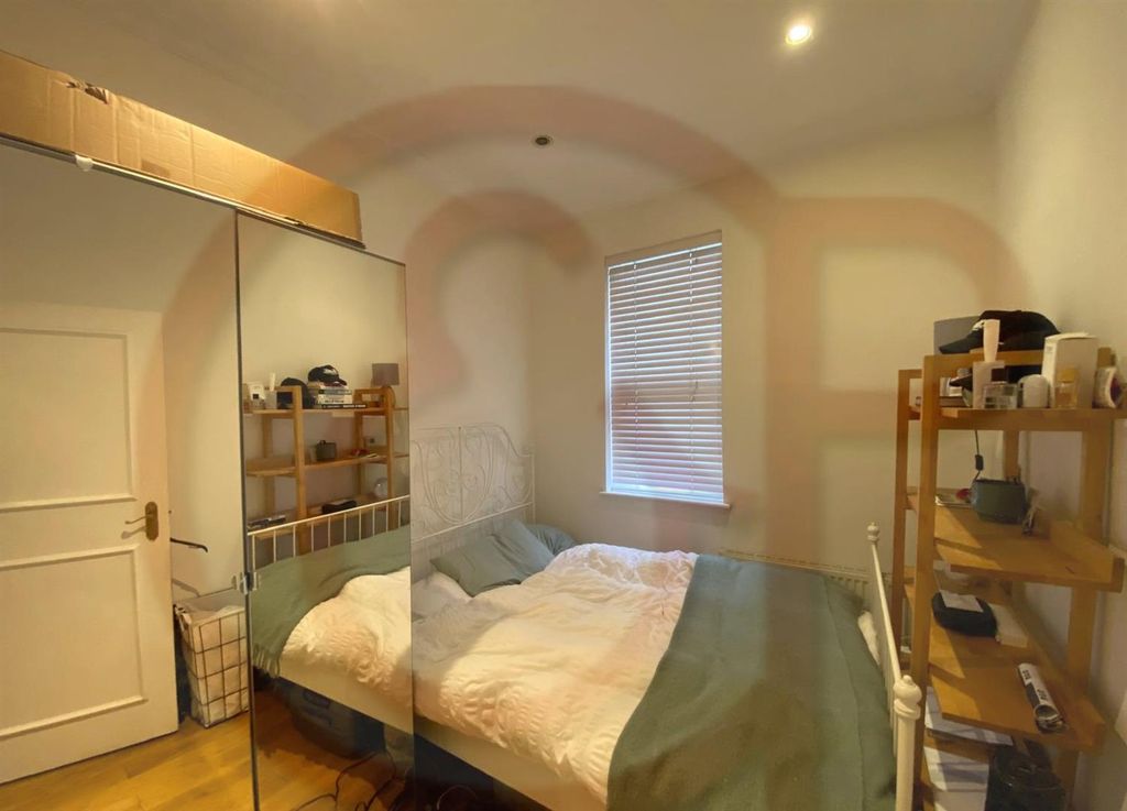 Property photo 3 of 4 4W.Jpg