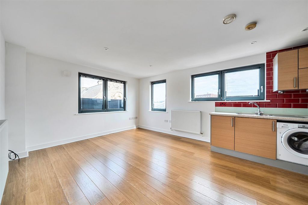 Property photo 3 of 16 1479102 (6).Jpg