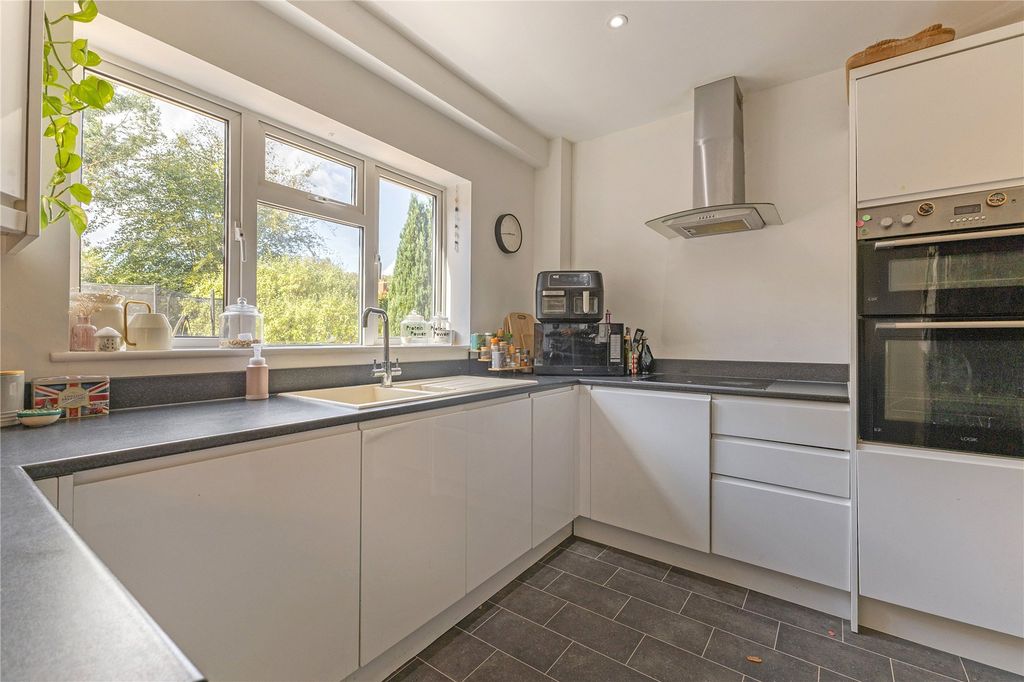 Property photo 2 of 11 Picture No. 07