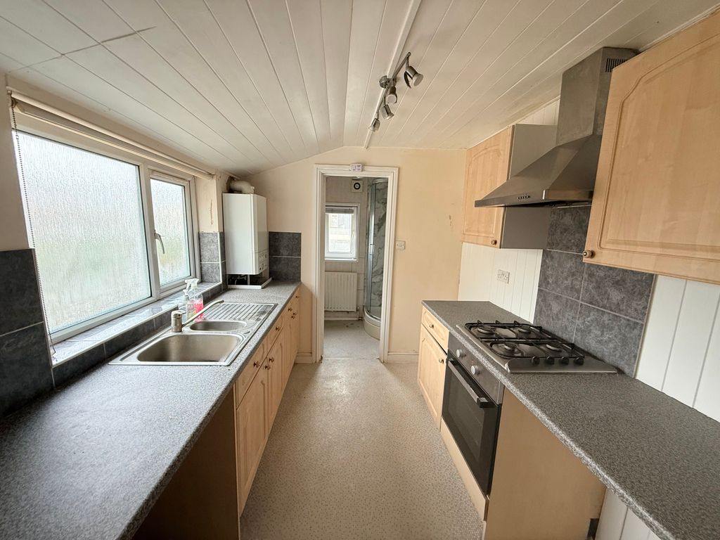 Property photo 1 of 4