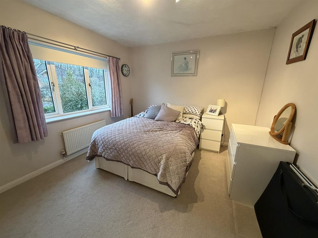Additional image 15 of 4 bed property for salePreston Drive, Daventry NN11
