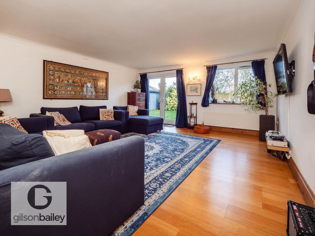 Property photo 2 of 32