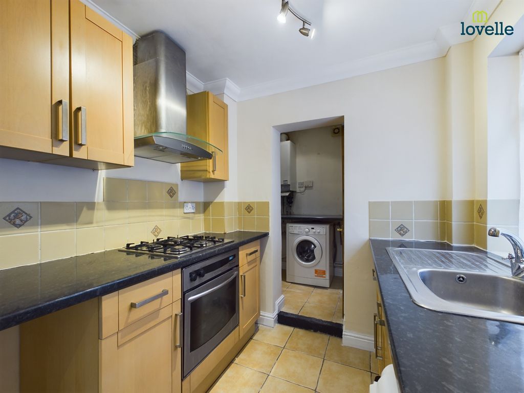 Property photo 3 of 18