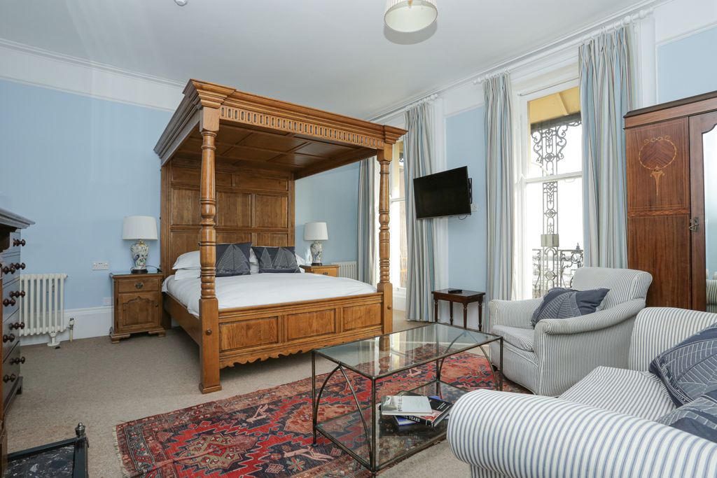Additional image 11 of 6 bed terraced house for saleNelson Crescent, Ramsgate CT11