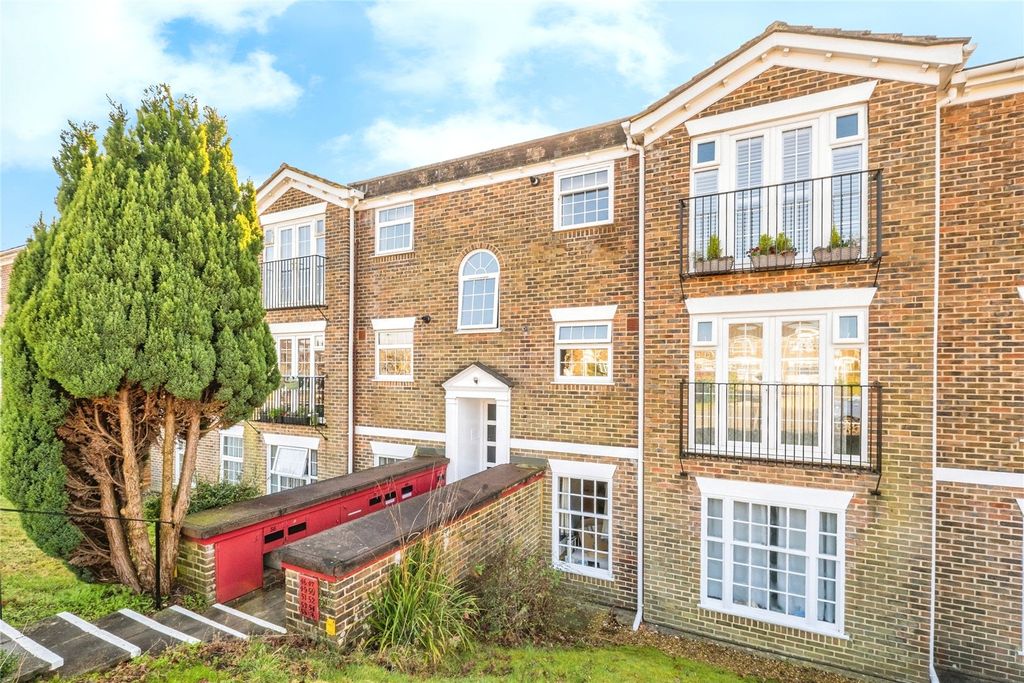 Property photo 1 of 14 Picture No. 01