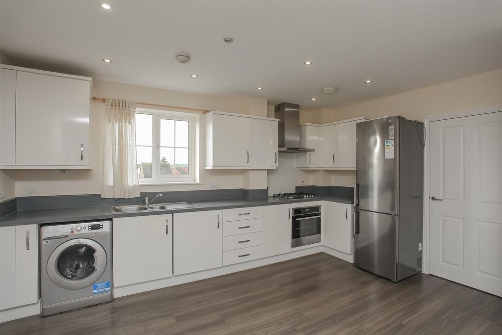 Property photo 2 of 11 Img_9718.Jpg