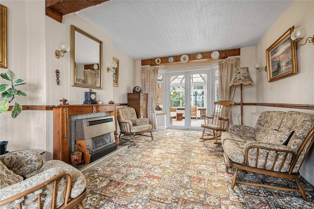 Property photo 2 of 40 Reception Room