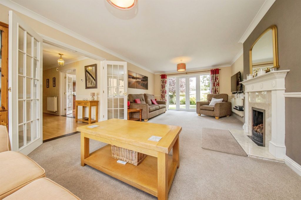 Property photo 3 of 24
