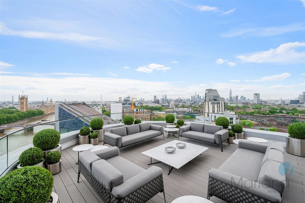 Property photo 2 of 46 Private Terrace