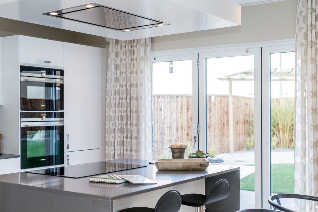 Property photo 3 of 14 Cornhill Village, Hamilton