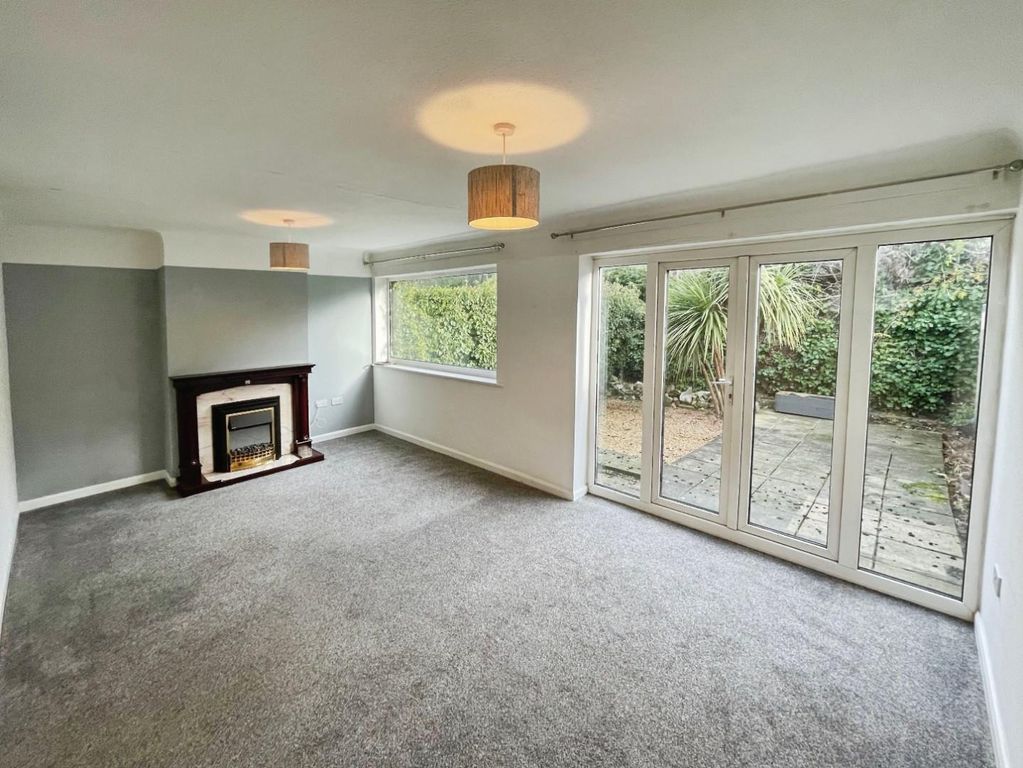 Property photo 3 of 21 738E3B37--43F5-A900-Def056113F59-13714-000001C20C5