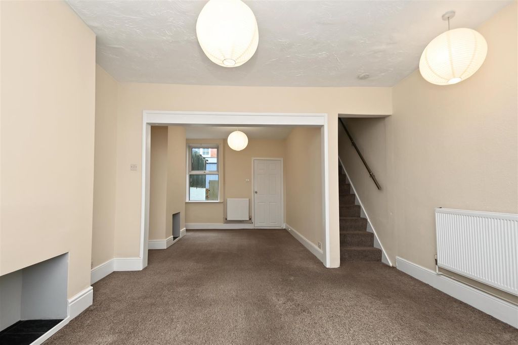 Property photo 2 of 10 Img_1057.Jpg