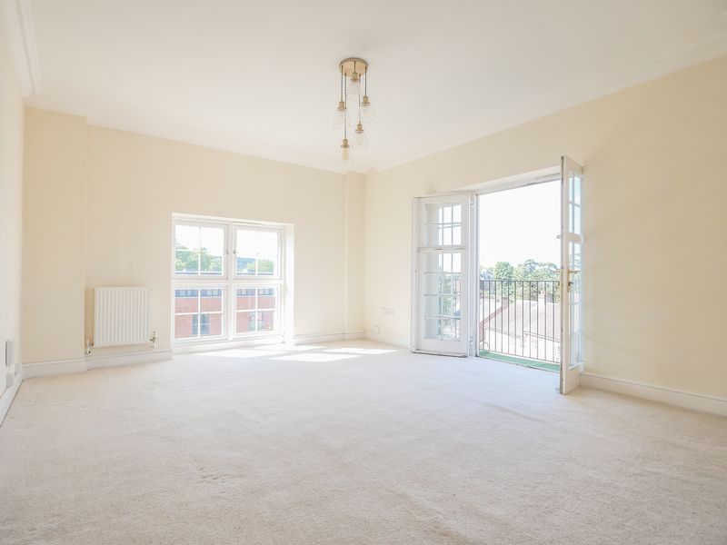 Property photo 3 of 14 Photo 3