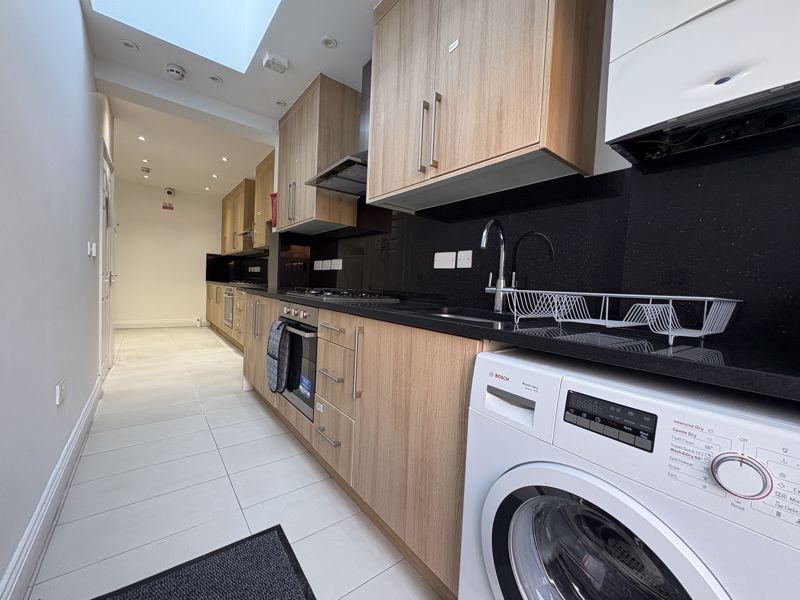 Property photo 1 of 9 Photo 9