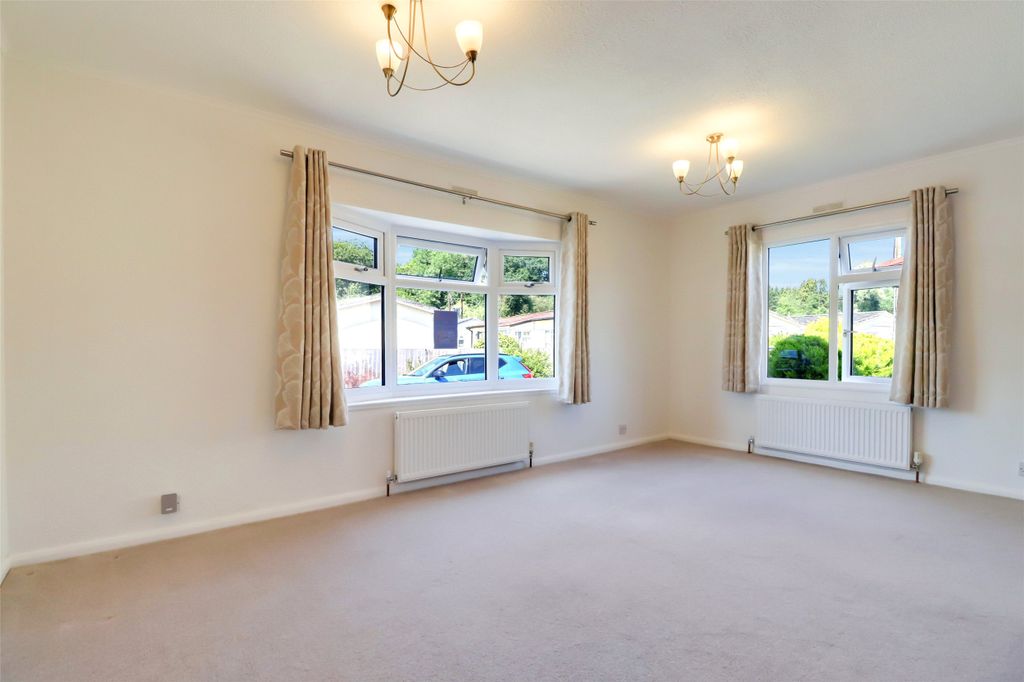 Property photo 2 of 11 Picture No. 19