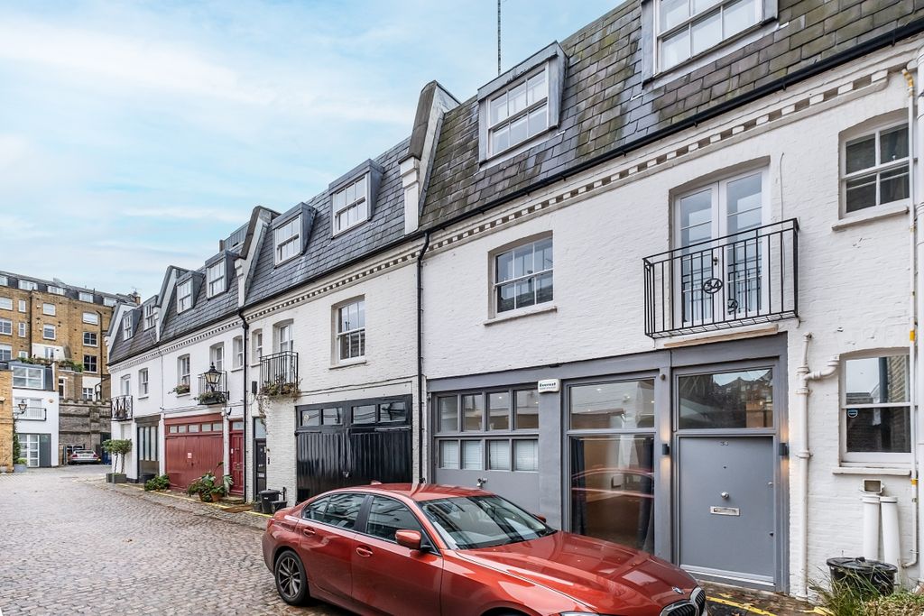 Property photo 2 of 18 Queens-Gate-Place...