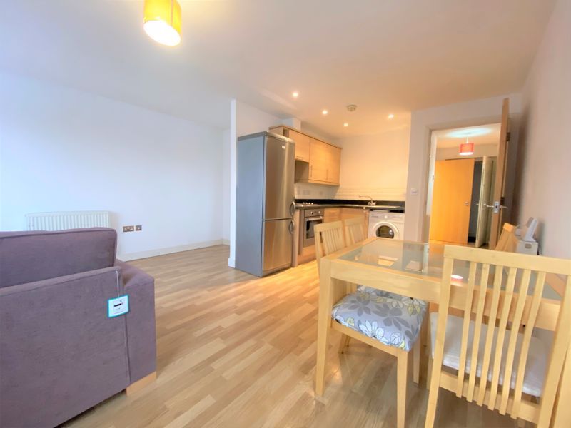 Property photo 2 of 9 Photo 5