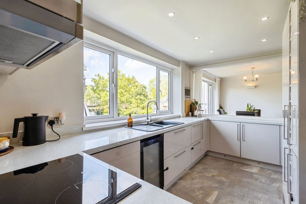 Property photo 3 of 15 Kitchen/Family Room