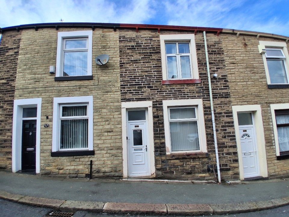 Property photo 1 of 18