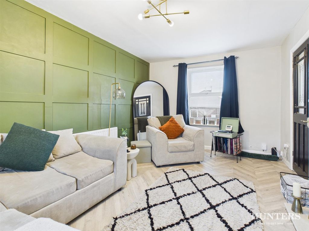 Property photo 3 of 23 Cam03792G0-Pr0353-Still003.Jpg