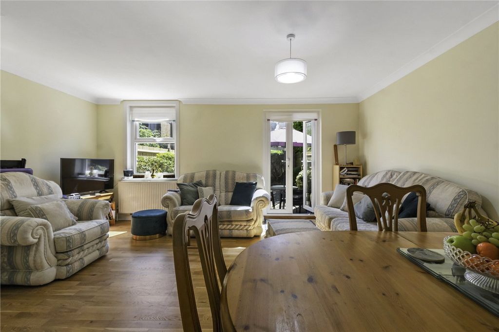 Property photo 2 of 12 Picture No. 01